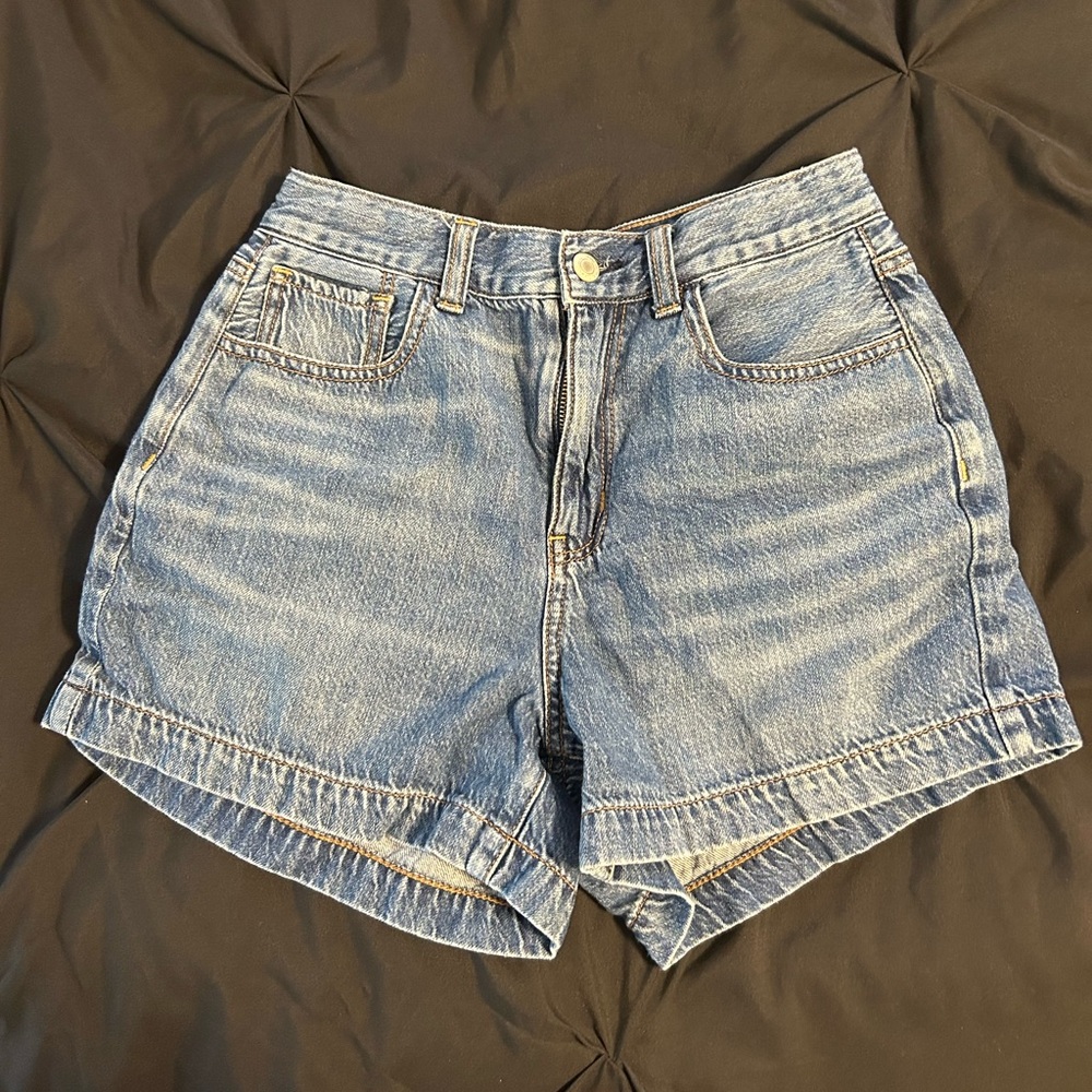 American Eagle High Rise Mom Shorts!